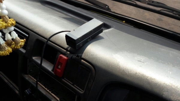 รถบรรทุกน้ำมัน ยี่ห้อ TOYOTA BU141R   115 แรงม้า ปีจดทะเบียน 2539