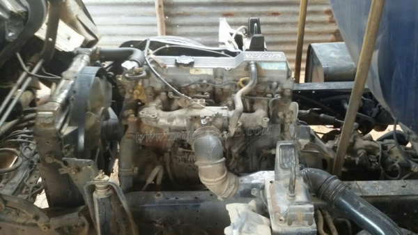 รถบรรทุกน้ำมัน ยี่ห้อ TOYOTA BU141R   115 แรงม้า ปีจดทะเบียน 2539