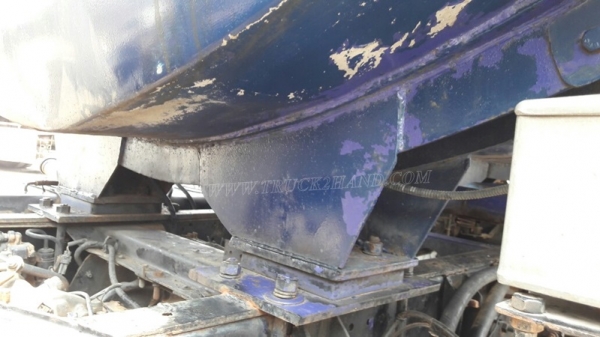 รถบรรทุกน้ำมัน ยี่ห้อ TOYOTA BU141R   115 แรงม้า ปีจดทะเบียน 2539