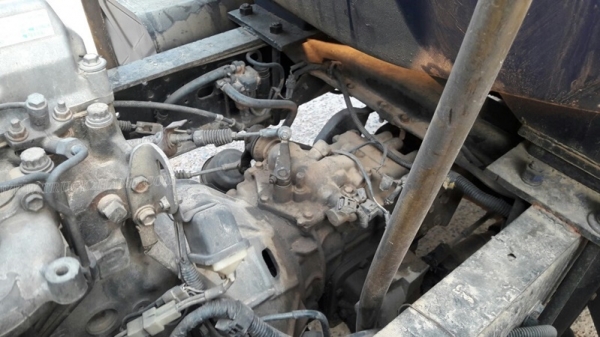 รถบรรทุกน้ำมัน ยี่ห้อ TOYOTA BU141R   115 แรงม้า ปีจดทะเบียน 2539