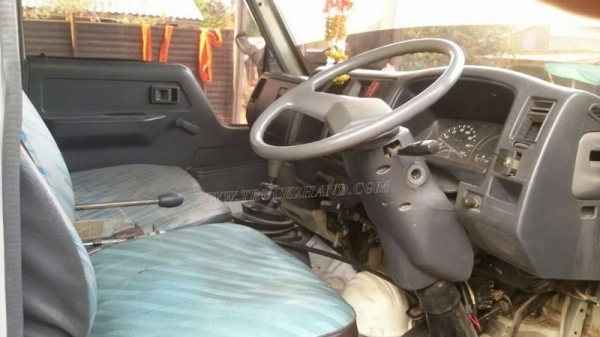 รถบรรทุกน้ำมัน ยี่ห้อ TOYOTA BU141R   115 แรงม้า ปีจดทะเบียน 2539