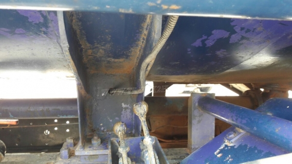 รถบรรทุกน้ำมัน ยี่ห้อ TOYOTA BU141R   115 แรงม้า ปีจดทะเบียน 2539