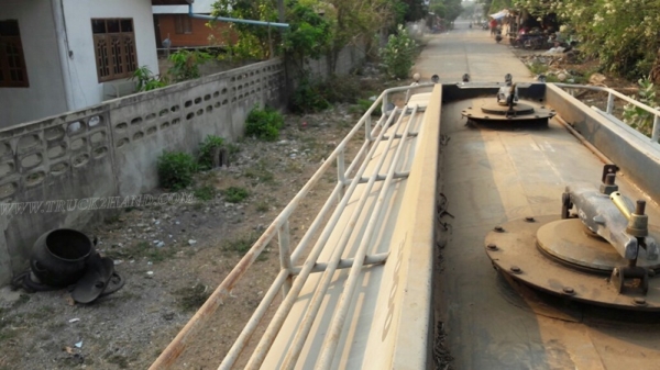 รถบรรทุกน้ำมัน ยี่ห้อ TOYOTA BU141R   115 แรงม้า ปีจดทะเบียน 2539