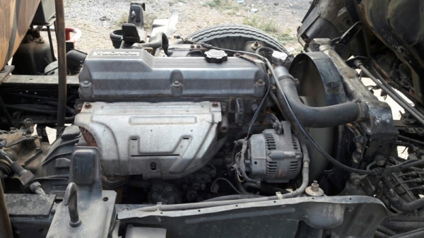 รถบรรทุกน้ำมัน ยี่ห้อ TOYOTA BU141R   115 แรงม้า ปีจดทะเบียน 2539