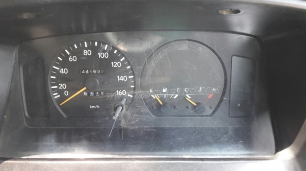 รถบรรทุกน้ำมัน ยี่ห้อ TOYOTA BU141R   115 แรงม้า ปีจดทะเบียน 2539