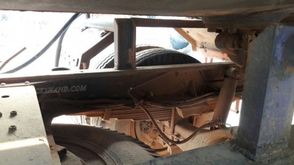 รถบรรทุกน้ำมัน ยี่ห้อ TOYOTA BU141R   115 แรงม้า ปีจดทะเบียน 2539