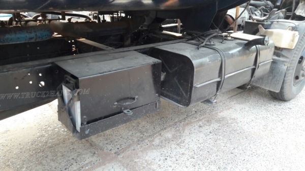 รถบรรทุกน้ำมัน ยี่ห้อ TOYOTA BU141R   115 แรงม้า ปีจดทะเบียน 2539