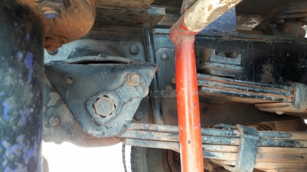 รถบรรทุกน้ำมัน ยี่ห้อ TOYOTA BU141R   115 แรงม้า ปีจดทะเบียน 2539