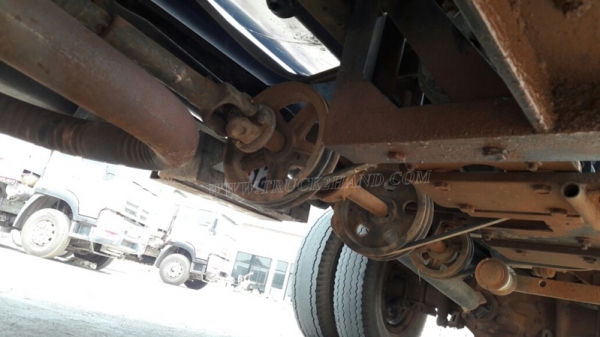 รถบรรทุกน้ำมัน ยี่ห้อ TOYOTA BU141R   115 แรงม้า ปีจดทะเบียน 2539