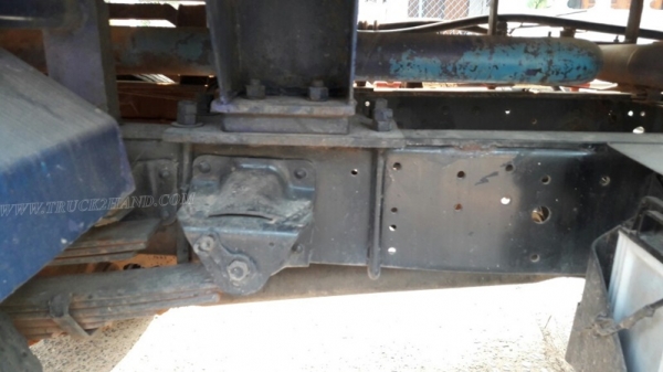 รถบรรทุกน้ำมัน ยี่ห้อ TOYOTA BU141R   115 แรงม้า ปีจดทะเบียน 2539