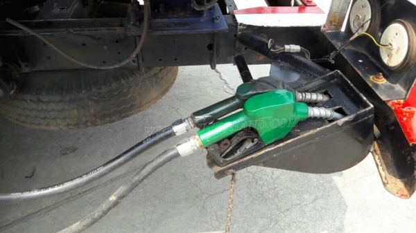 รถบรรทุกน้ำมัน ยี่ห้อ TOYOTA BU141R   115 แรงม้า ปีจดทะเบียน 2539