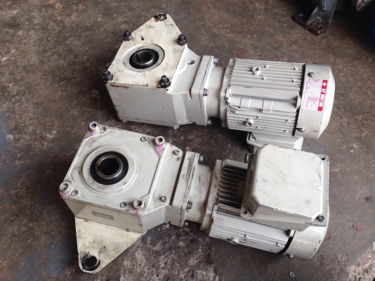 ขายมอเตอร์เกียร์ Hyponic drive Sumitomo 0.5HP. 380V อัตราทด 1:60 เพลาออกประมาณ 24รอบต่อนาที สภาพสวยมาก วิ่งนิ่ม พร้อมใช้งาน