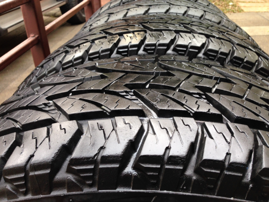 ยาง All Bridgestone 265 75 16 ดอกเต็ม พร้อมใช้งาน ราคาไม่แพง