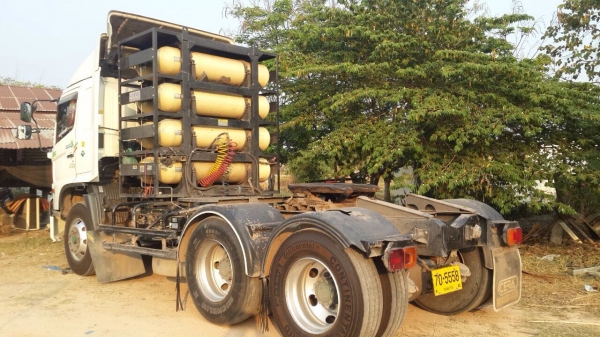 ขายดาว์นหัวลาก Hino เครื่อง 380 แรง ปี 55 ติดแก๊ส 8 ถัง ส่งต่อ 19 งวด ๆละ 66,000 บาท ไฟแนนซ์ราชธานี