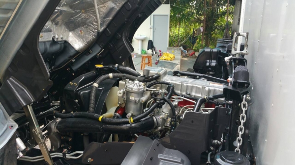 ขายรถ6ล้อตู้แห้ง10บาน HINO FC9JLLA ปี2014 เครื่อง175แรงม้า ตู้ยาว6.50เมตร