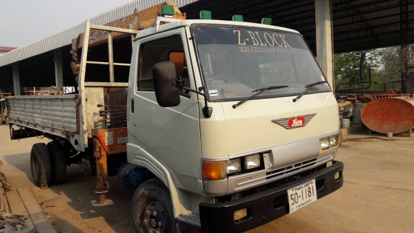 Hino FC144A เครื่อง WO6D เทรน Unic 3 ตัน 2 ชัก 3 ท่อน ราคานี้ทำสีเก็บงานให้