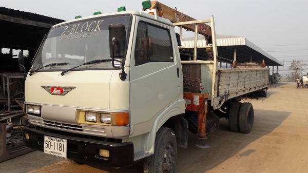 Hino FC144A เครื่อง WO6D เทรน Unic 3 ตัน 2 ชัก 3 ท่อน ราคานี้ทำสีเก็บงานให้