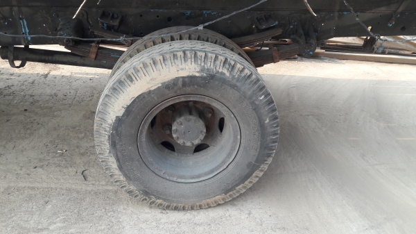 Hino FC144A เครื่อง WO6D เทรน Unic 3 ตัน 2 ชัก 3 ท่อน ราคานี้ทำสีเก็บงานให้