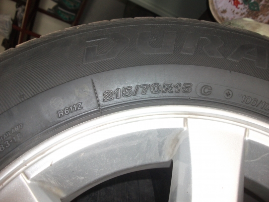 ล้อแม็ค พร้อมยาง 215 70 R15 ปี12