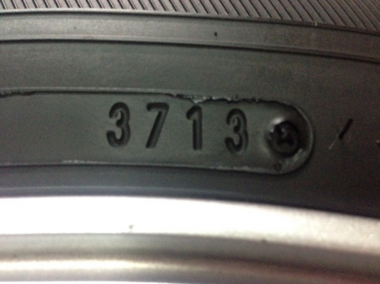 แม็ก อีซูซุ ขอบ15 พร้อมยาง 215-70-15