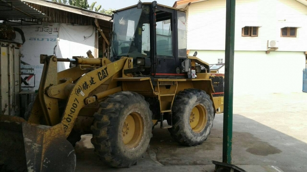 รถตัก CAT910G