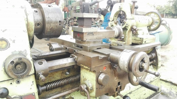 === Sold === กลึงเล็ก COLCHESTER Made in ENGLAND 3.5 ฟุตหนัก ** เกียร์บล็อคปรับสปีดแบบโรตารี่ ** เครื่องสดรางคมเงียบแน่นทุกเกียร์