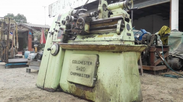 === Sold === กลึงเล็ก COLCHESTER Made in ENGLAND 3.5 ฟุตหนัก ** เกียร์บล็อคปรับสปีดแบบโรตารี่ ** เครื่องสดรางคมเงียบแน่นทุกเกียร์