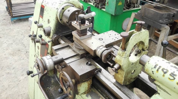 === Sold === กลึงเล็ก COLCHESTER Made in ENGLAND 3.5 ฟุตหนัก ** เกียร์บล็อคปรับสปีดแบบโรตารี่ ** เครื่องสดรางคมเงียบแน่นทุกเกียร์