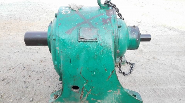 หัวเกียร์ทด SKK Made in JAPAN ทด 1:30 ใช้กับมอเตอร์ 50-60 HP. สภาพสวยหมุนนิ่มพร้อมใช้งาน.