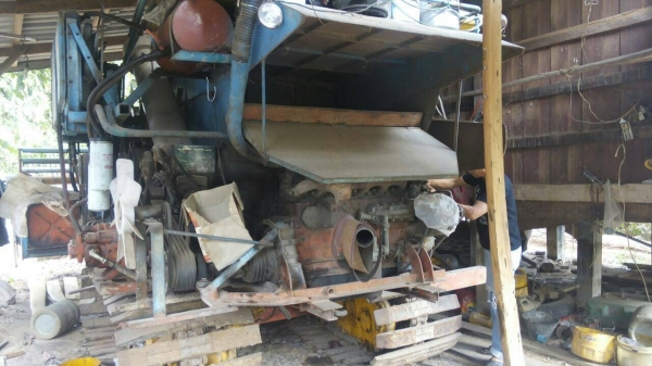 ขายรถเกี่ยวข้าวรองกระสอบ ทรงศักดิ์การช่าง เครื่อง Eh700 ขายรถเกี่ยวข้าวรองกระสอบ ทรงศักดิ์การช่าง เครื่อง Eh700