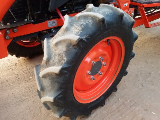 ปัญญาแทรคเตอร์..จัดมาให้ครับ ด่วน!!!คูโบต้า L4708 พร้อมใบมีดคานบน พร้อมโรตาลี่182 จัดส่ง อ.สันทราย จ.เชียงใหม่