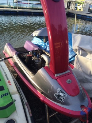 ขายเจสกียืนคาวา750พร้อมเล่นถูกๆเติมน้ำมันเล่นได้เลย