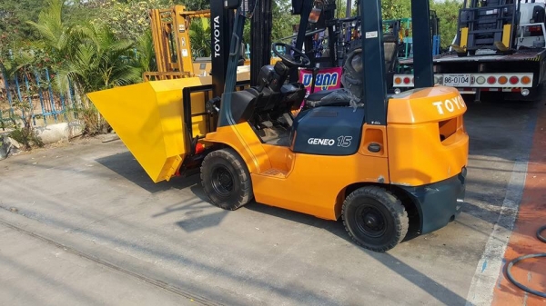 แหล่งรวมรถโฟลค์ลิฟท์งาเทฮิ้งค์ฟอร์คภาคตะวันออกงากระดกสำหรับตักก้อนยางพารายางถ้วยยางก้อนและขี้ยาง