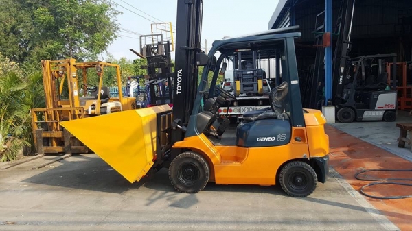 แหล่งรวมรถโฟลค์ลิฟท์งาเทฮิ้งค์ฟอร์คภาคตะวันออกงากระดกสำหรับตักก้อนยางพารายางถ้วยยางก้อนและขี้ยาง