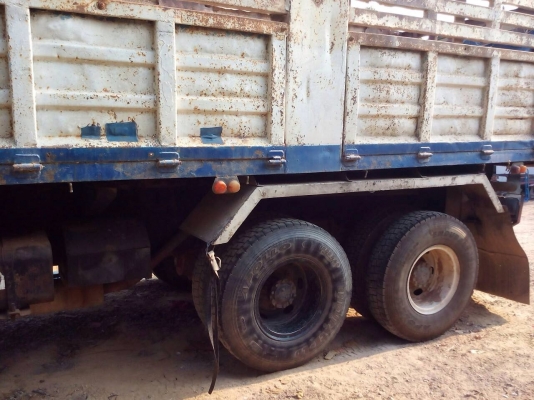 ขายรถสิบล้อดัมพ์ ISUZU FXZ13NFY เครื่อง 6SD1-240 แรง ปี 33 รถใช้งานอยู่ ทะเบียนพร้อม