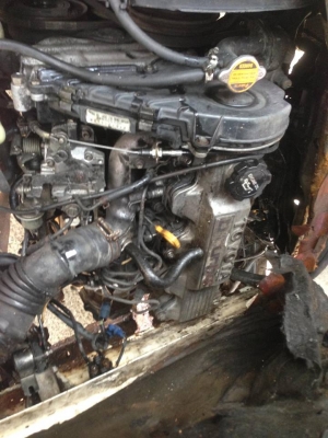 ขายโตโยต้า4ล้อ เครื่อง2C เล่มทะเบียนป้ายเล็กเอกสารพร้อมโอน ทะเบียนขาดสิงหา56 เครื่องดีเซล แซสซีดี กระบะพื้นผุอย่างเดียว ขายตามสภาพ ขาย 45000 บาท