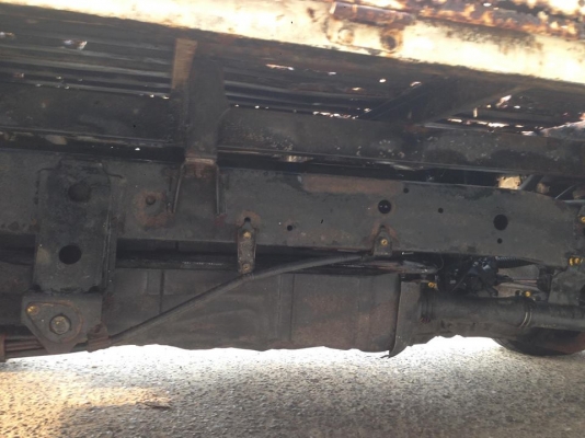 ขายโตโยต้า4ล้อ เครื่อง2C เล่มทะเบียนป้ายเล็กเอกสารพร้อมโอน ทะเบียนขาดสิงหา56 เครื่องดีเซล แซสซีดี กระบะพื้นผุอย่างเดียว ขายตามสภาพ ขาย 45000 บาท