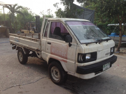 ขายโตโยต้า4ล้อ เครื่อง2C เล่มทะเบียนป้ายเล็กเอกสารพร้อมโอน ทะเบียนขาดสิงหา56 เครื่องดีเซล แซสซีดี กระบะพื้นผุอย่างเดียว ขายตามสภาพ ขาย 45000 บาท