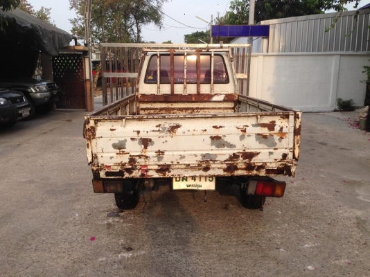 ขายโตโยต้า4ล้อ เครื่อง2C เล่มทะเบียนป้ายเล็กเอกสารพร้อมโอน ทะเบียนขาดสิงหา56 เครื่องดีเซล แซสซีดี กระบะพื้นผุอย่างเดียว ขายตามสภาพ ขาย 45000 บาท