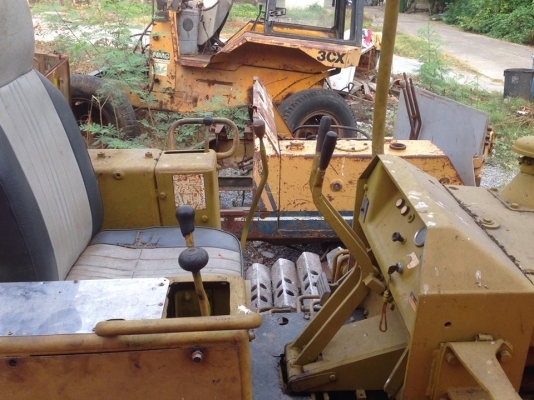 ขายแทคเตอร์D2รุ่น5 สไลด์5ทิศ เครื่องดี ช่วงล่างพอใช้ได้ต้องเอาไปทำเบรค ขายตามสภาพครับ ขาย 95000 บาท