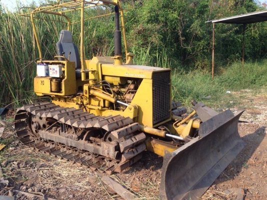 ขายแทคเตอร์D2รุ่น5 สไลด์5ทิศ เครื่องดี ช่วงล่างพอใช้ได้ต้องเอาไปทำเบรค ขายตามสภาพครับ ขาย 95000 บาท