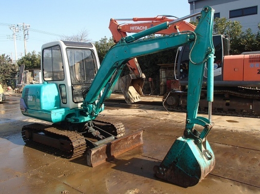 Komatsu PC30-7 เก๋ง สวย พร้อมใช้ นำเข้าจากญี่ปุ่น โทร.090-986-2521 อ๊อบ