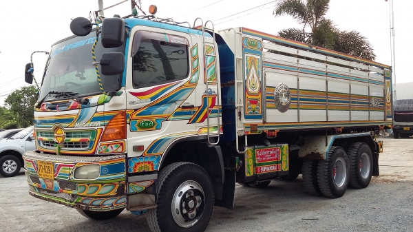 ขายสิบล้อดั๊มสองเพลาเมก้า 320 ปี 49 สวย ๆ ครับ  081 7368589