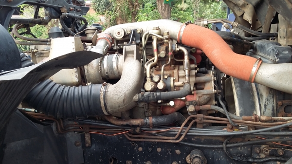 ขายสิบล้อดั๊มสองเพลาเมก้า 320 ปี 49 สวย ๆ ครับ  081 7368589