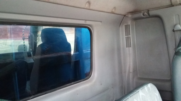 ขายสิบล้อดั๊มสองเพลาเมก้า 320 ปี 49 สวย ๆ ครับ  081 7368589