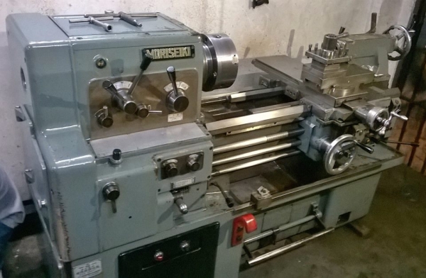 **ขายถูกๆครับ**เครื่องกลึงมือสองจากญี่ปุ่น MORISEIKI MS-650  5.5Feet เกลียวนิ้วมิลเปลี่ยนเฟือง ดิสช์เบรค เพลาตั้งตัด 3จับ9นิ้ว พร้อมใช้งานครับ