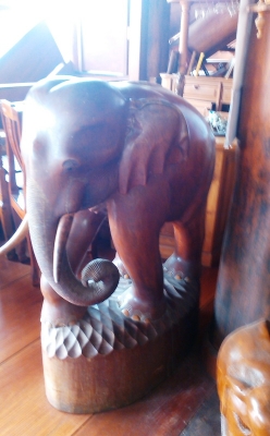 ช้างไม้สักใหญ่ ช้างไม้สักใหญ่