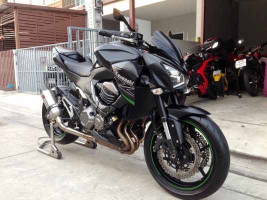 ((ดาวน์55000))ขาย Kawasaki Z800 ปี14 สภาพดี ท่อแต่ง ไม่ล้ม ไม่แปะ ราคา295000บาท