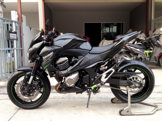 ((ดาวน์55000))ขาย Kawasaki Z800 ปี14 สภาพดี ท่อแต่ง ไม่ล้ม ไม่แปะ ราคา295000บาท