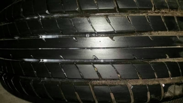 ล้อมิตซูบิชิ ขอบ 15 พร้อมยาง 185 55 15 ชุดล่ะ 9000